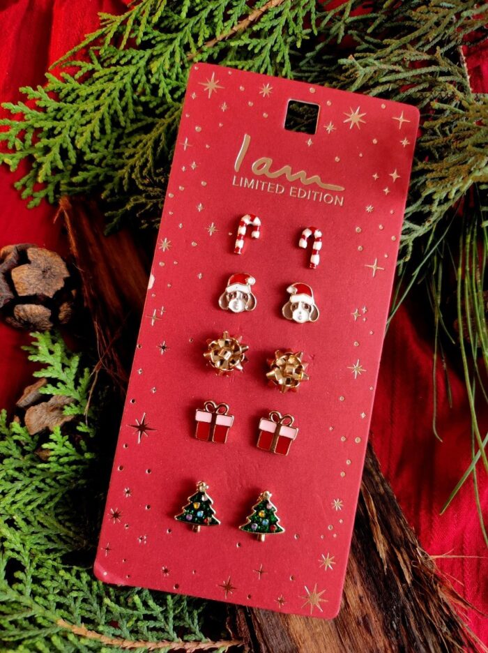 گوشواره‌ میخی کریسمس / یلدا